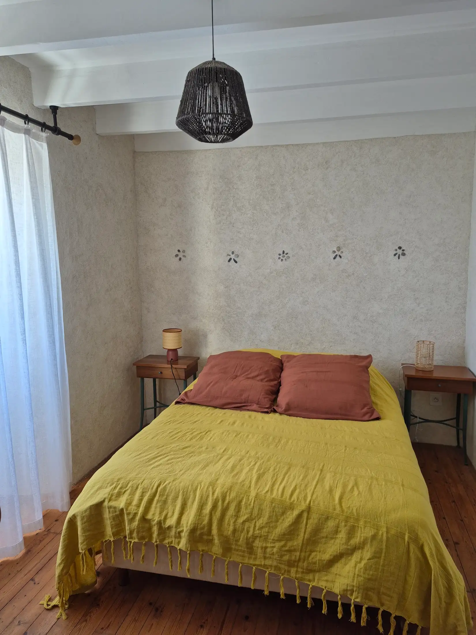A bedroom in the gîte